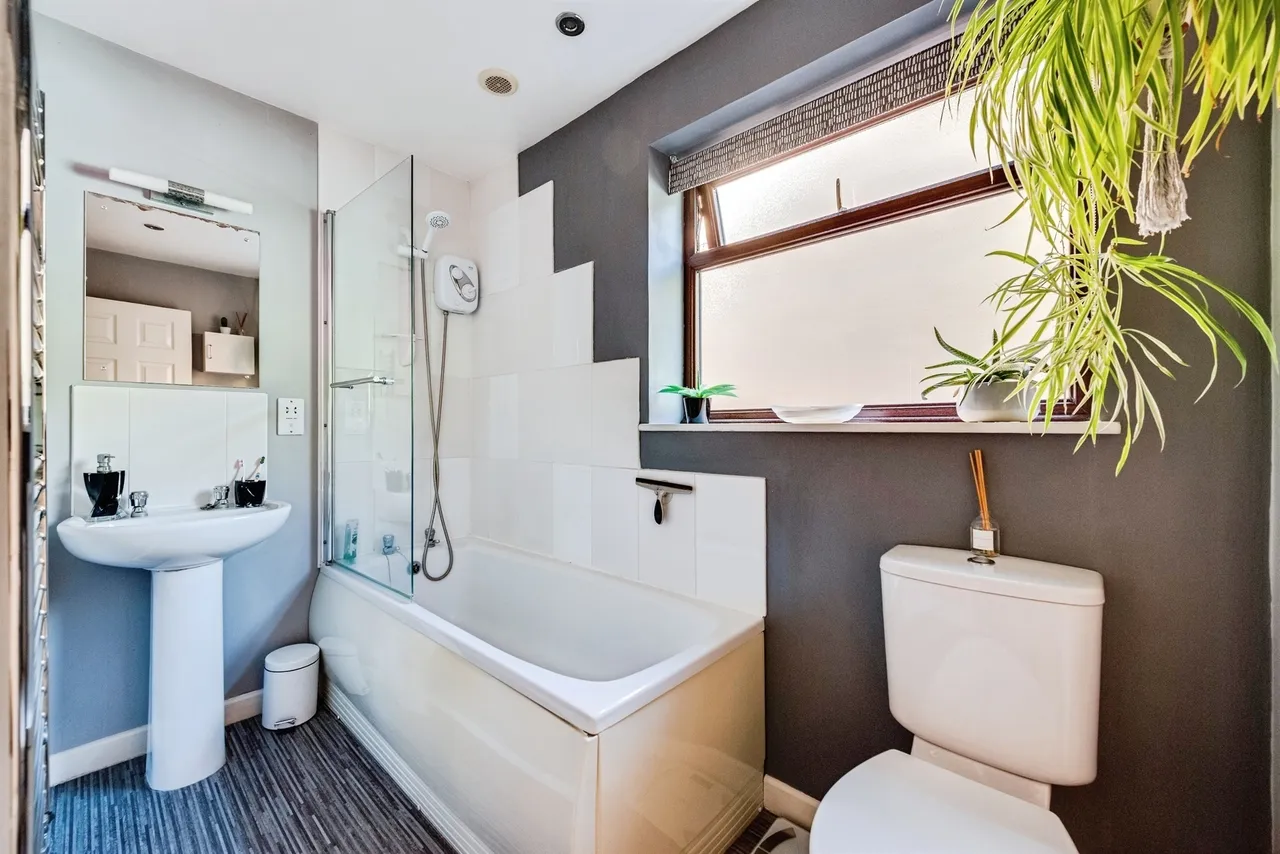 Caraway Drive, Swindon, SN2, photo 15