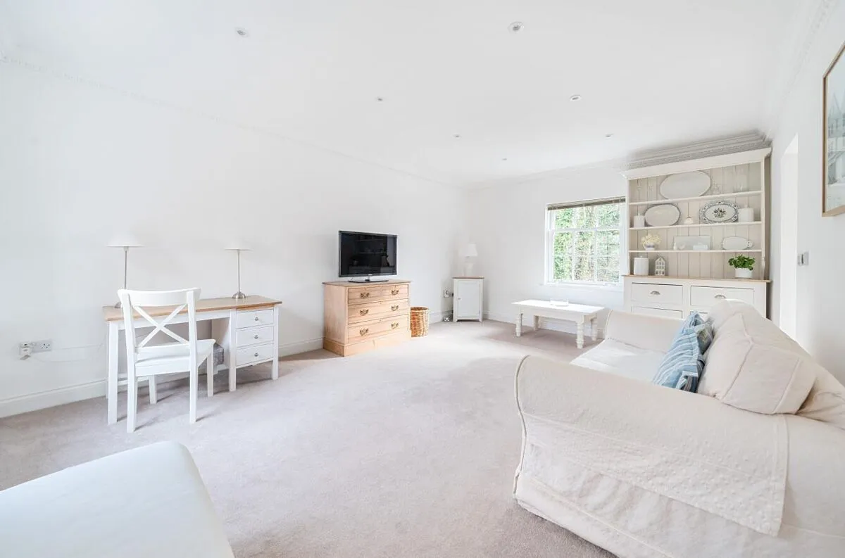Bridge Park, Twyford, RG10, photo 3