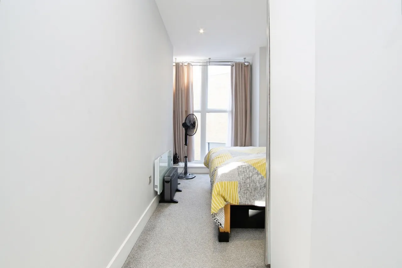 Restmor Way, Wallington, SM6, photo 8