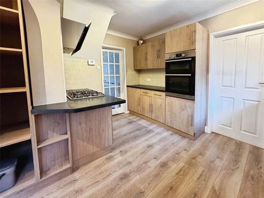 Woodhill Park, Pembury, TN2, photo 8