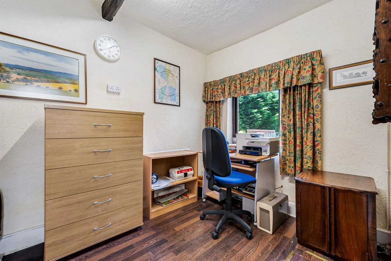 Davyhulme Road, Manchester, photo 18