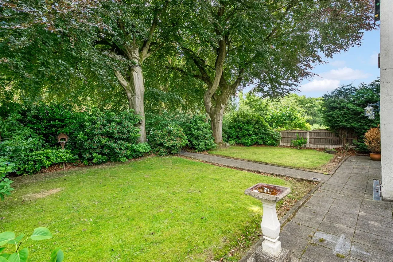 Davyhulme Road, Manchester, photo 27