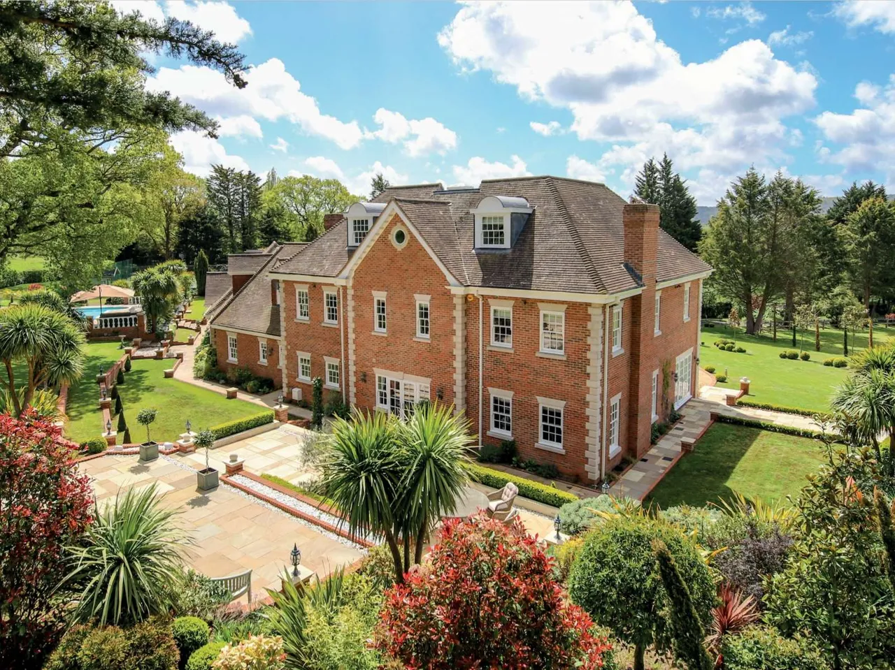 Bury Gate, Bury, Pulborough, West Sussex, RH20 1HA, photo 7