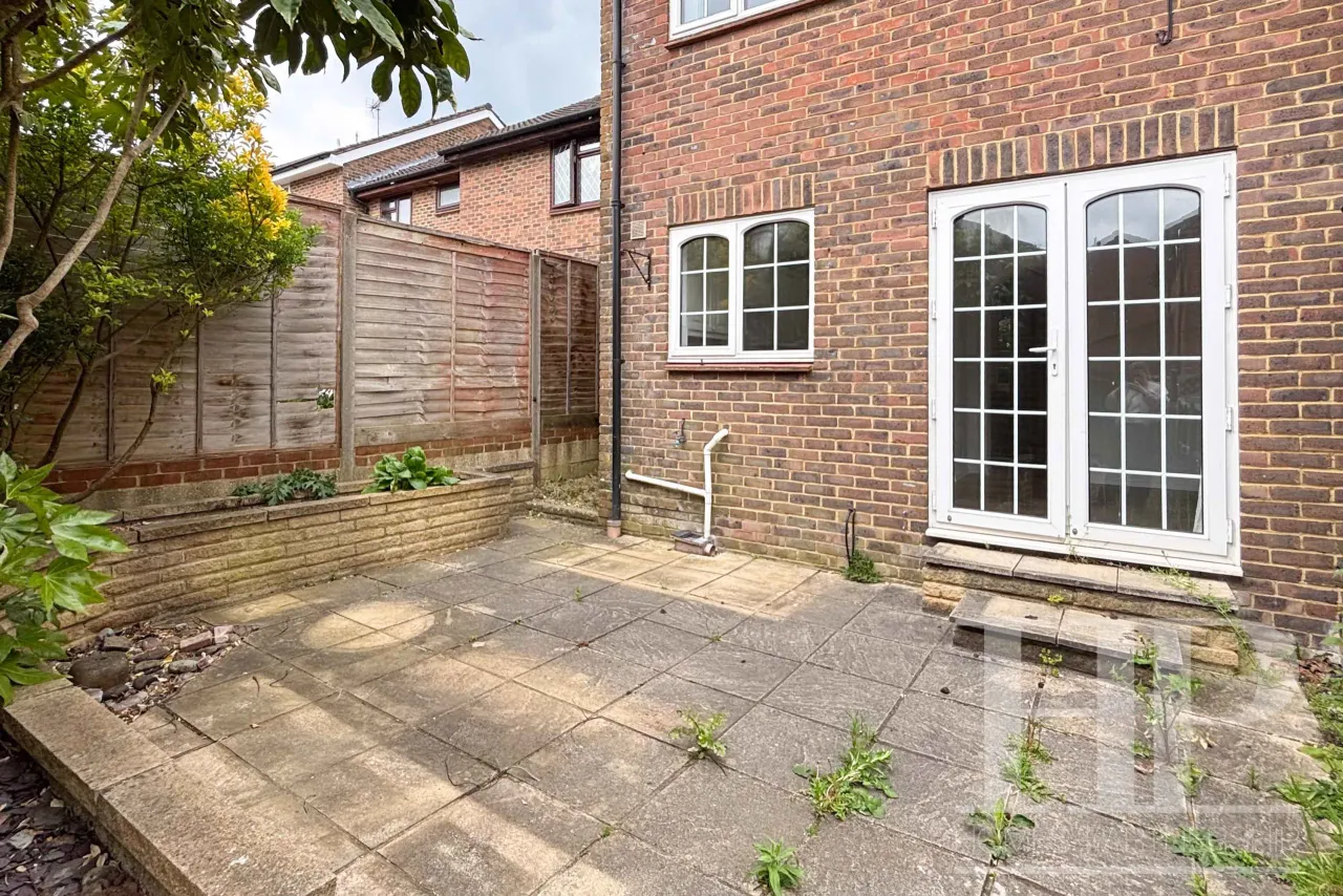 Hollingbourne Crescent, Crawley, RH11, photo 17