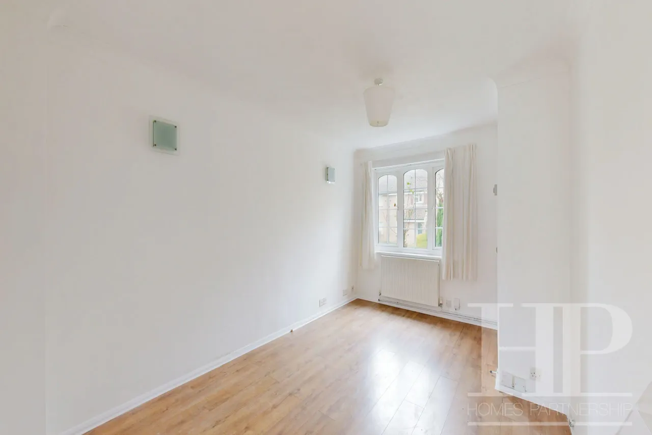 Hollingbourne Crescent, Crawley, RH11, photo 8