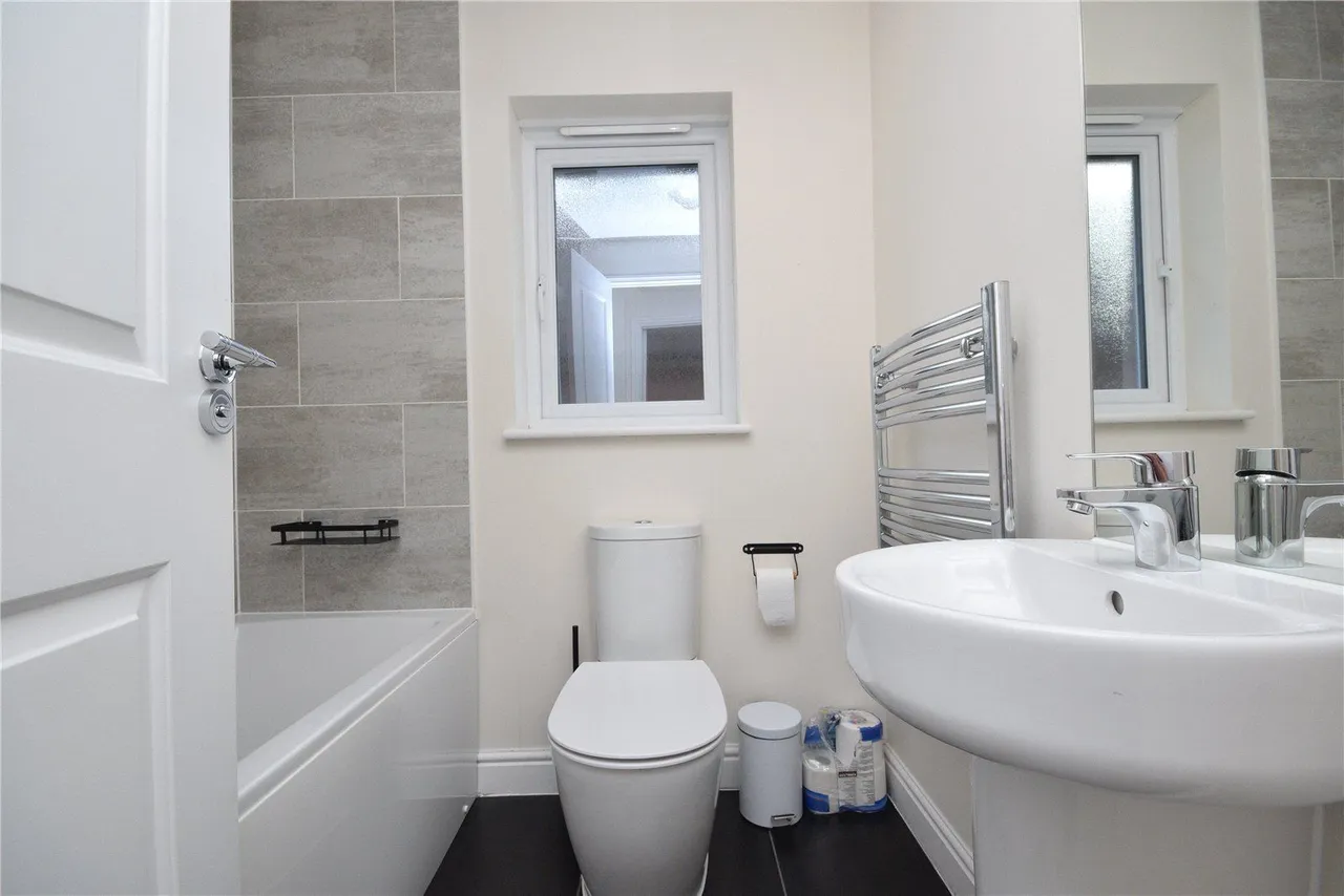 Wellington Row, Morley, LS27, photo 11
