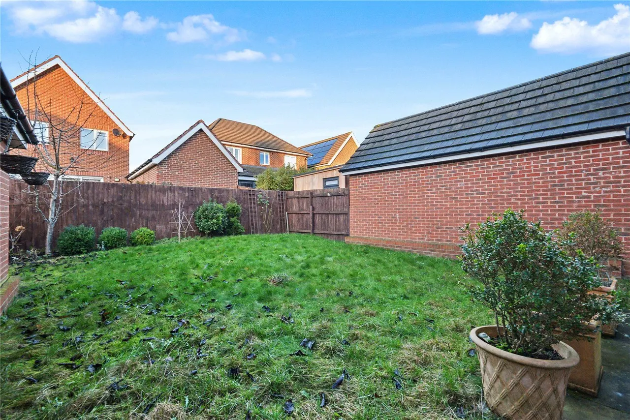 Wellington Row, Morley, LS27, photo 18