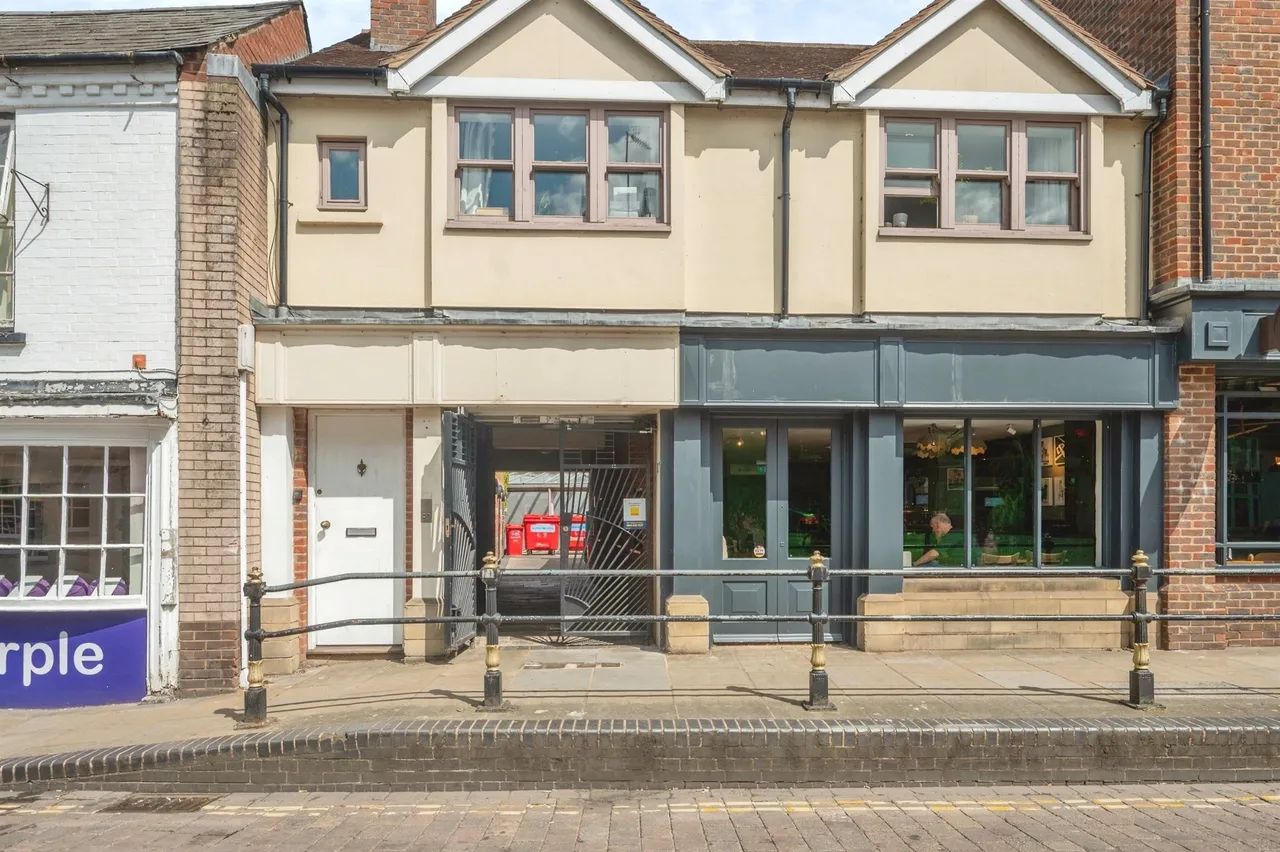 1 bed flat for sale — Friar Street, Worcester