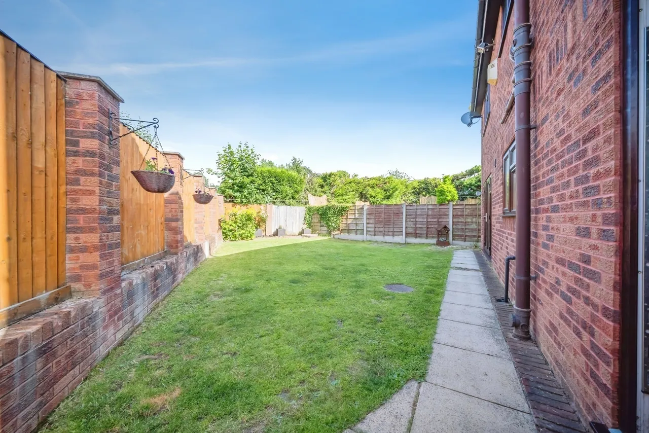 Newton Grove, Fearnhead, Warrington, Cheshire, WA2, photo 16