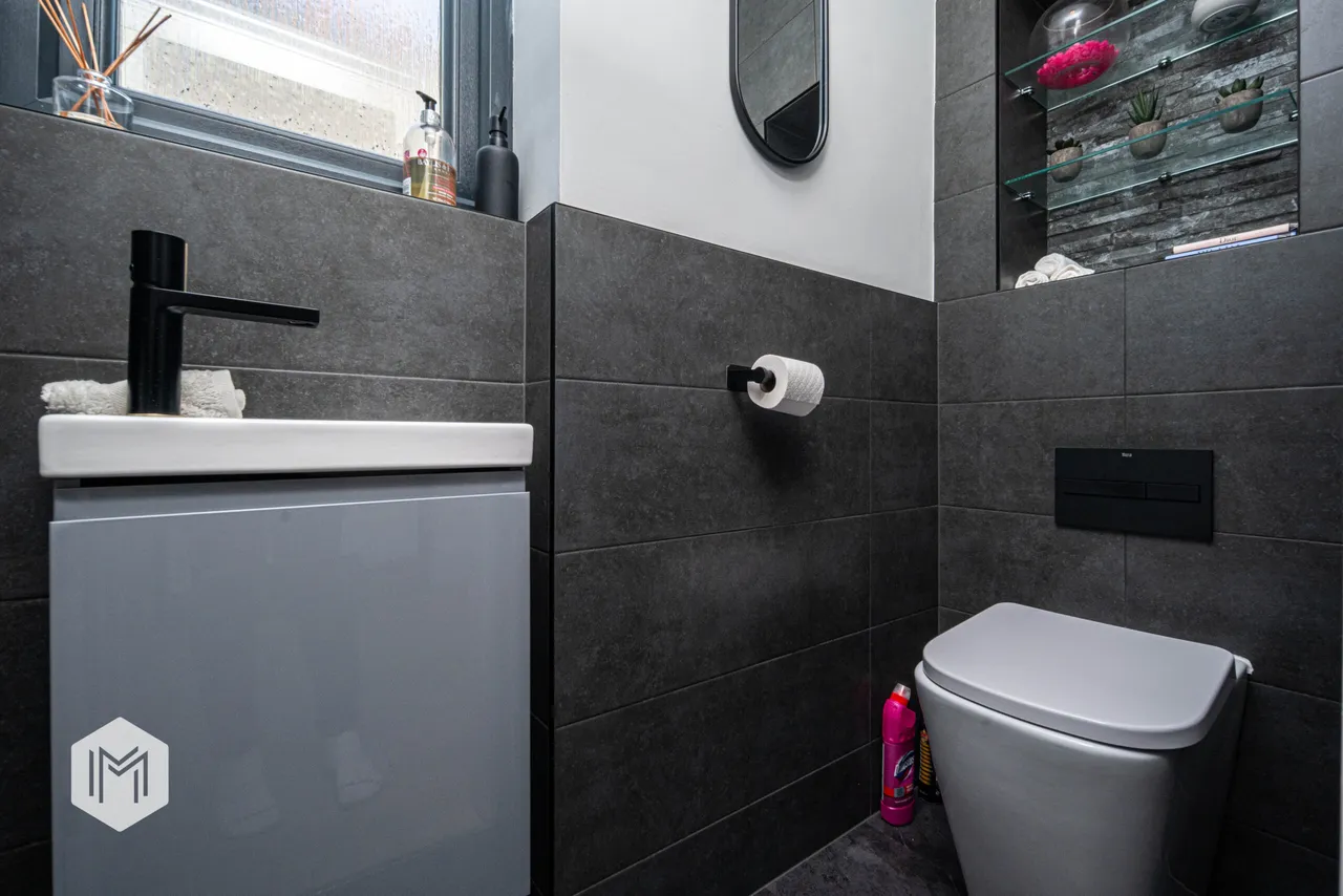 Bury & Bolton Road, Radcliffe, Manchester, M26 4LD, photo 12