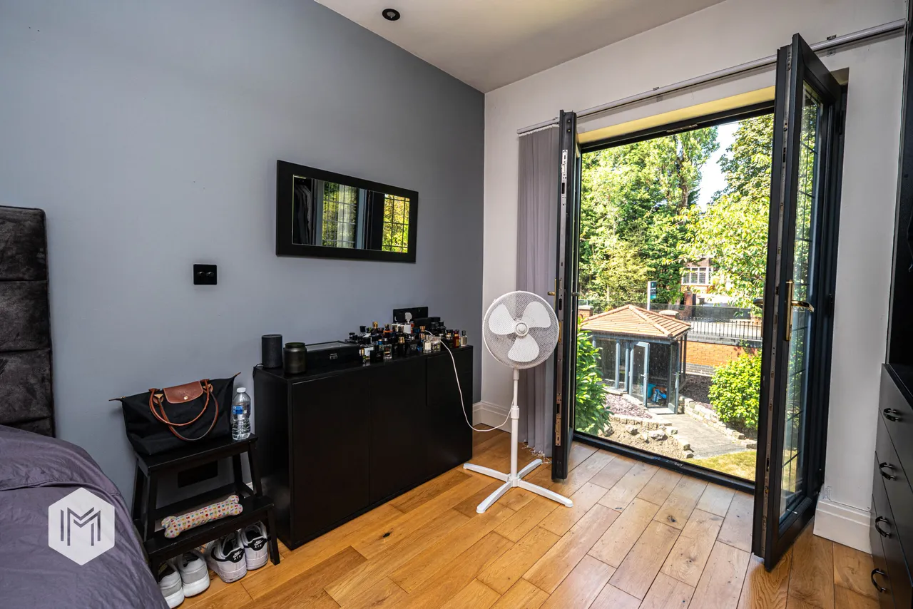 Bury & Bolton Road, Radcliffe, Manchester, M26 4LD, photo 11