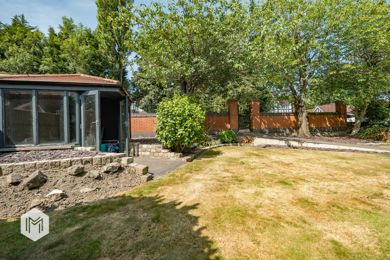 Bury & Bolton Road, Radcliffe, Manchester, M26 4LD, photo 22