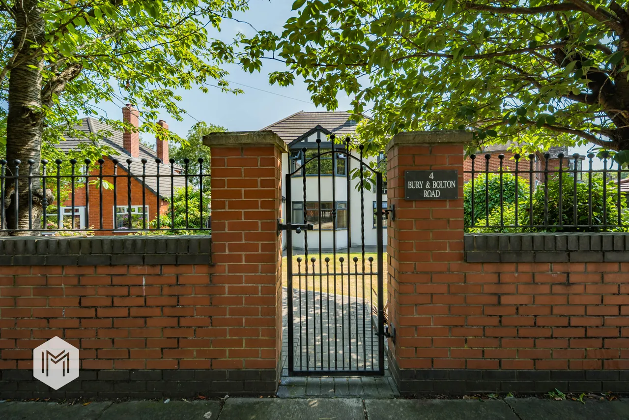 Bury & Bolton Road, Radcliffe, Manchester, M26 4LD, photo 24