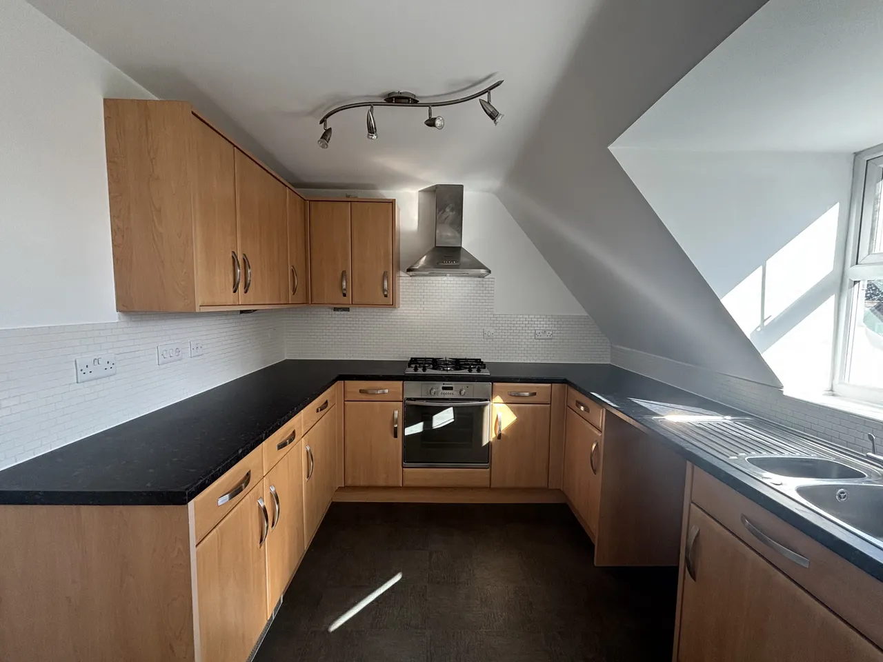 Ferncroft Walk, DE73, photo 2