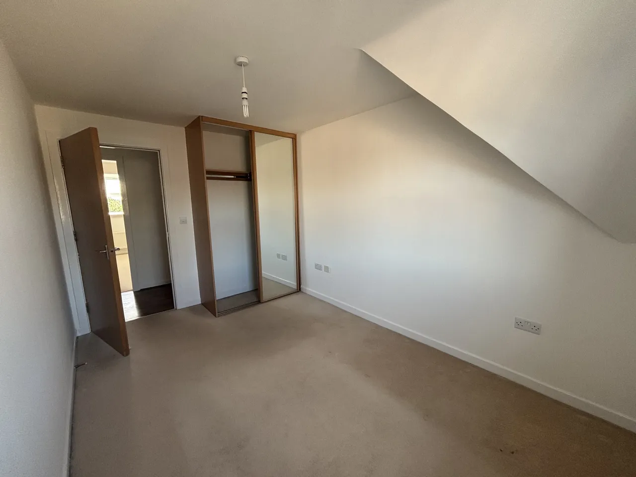 Ferncroft Walk, DE73, photo 5