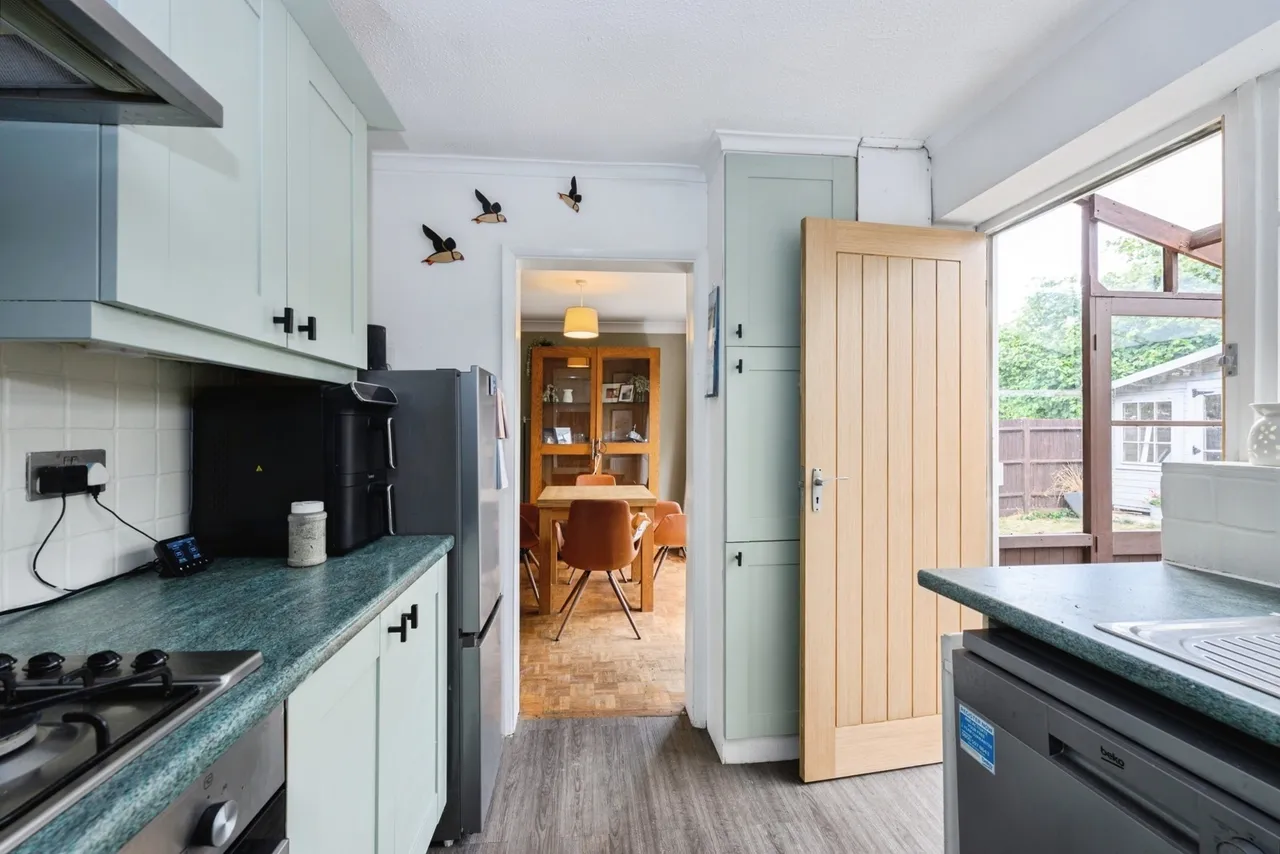 Castle Close, Bletchingley, RH1, photo 11