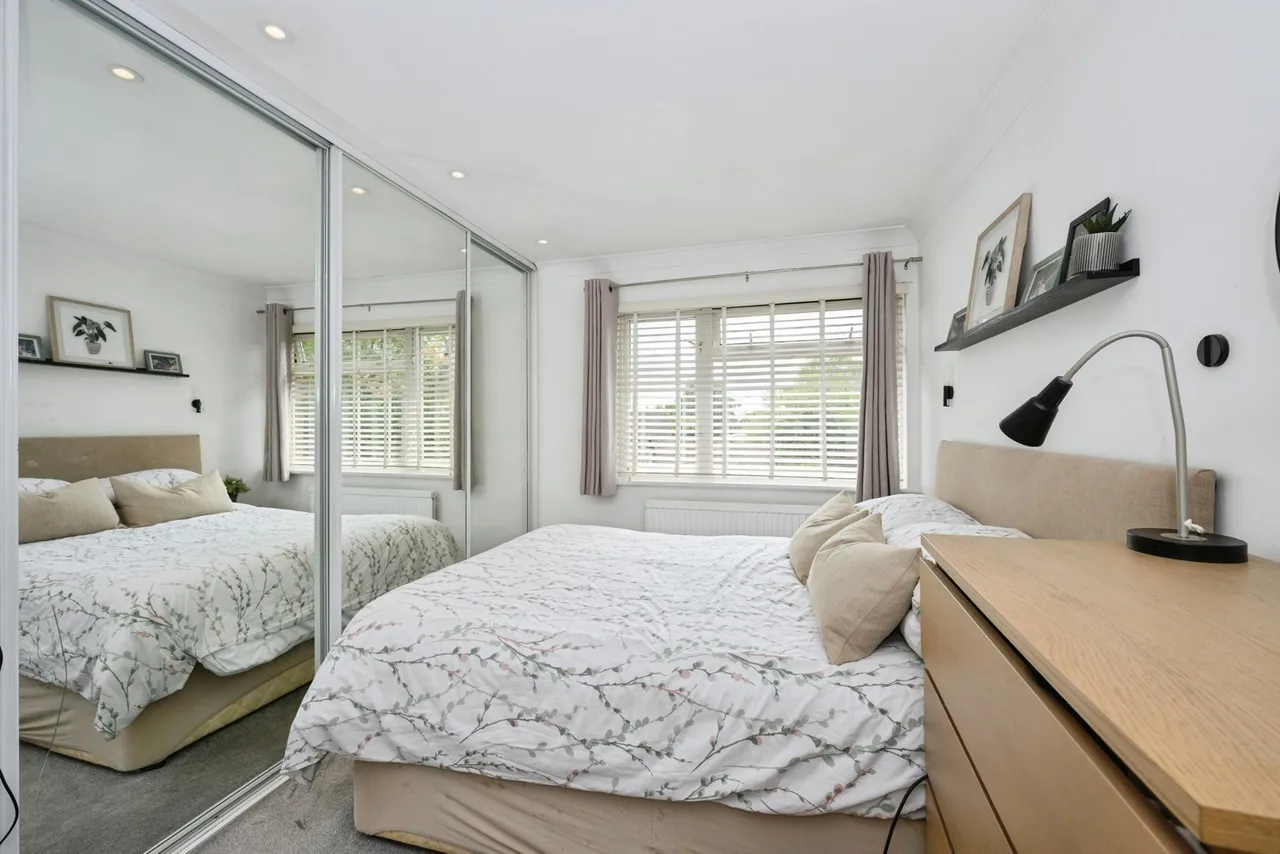 Castle Close, Bletchingley, RH1, photo 7