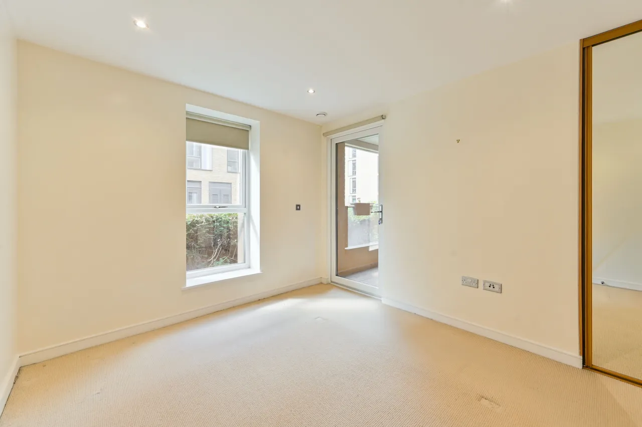 London, SW18, photo 8