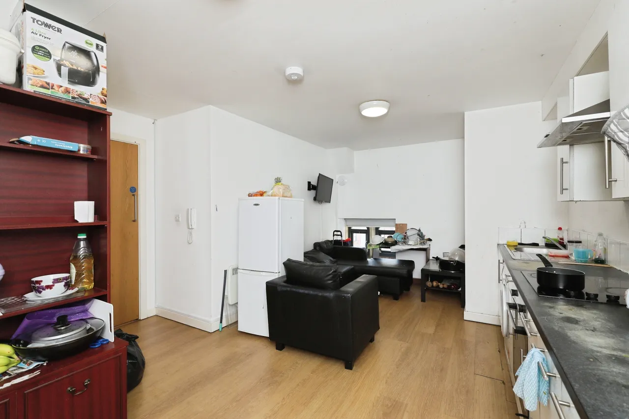 200 Crookes Valley Road, Sheffield, photo 10
