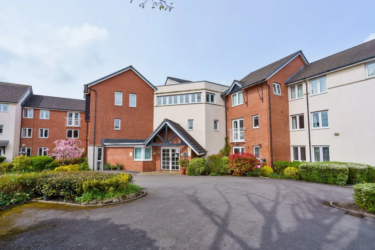 Station Road, Marple, SK6, photo 14