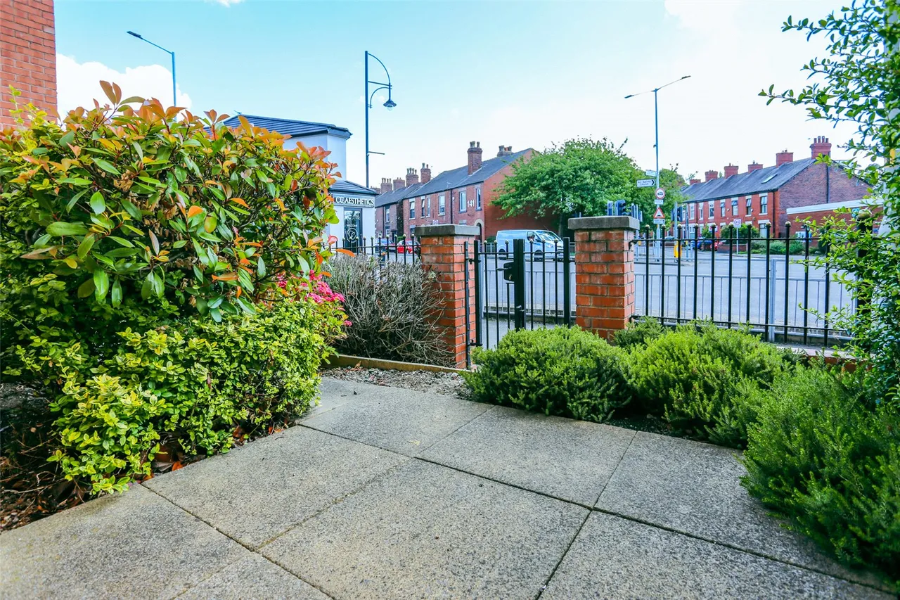 Station Road, Marple, SK6, photo 12