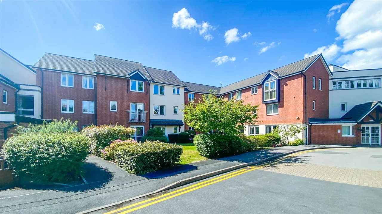 Station Road, Marple, SK6, photo 13