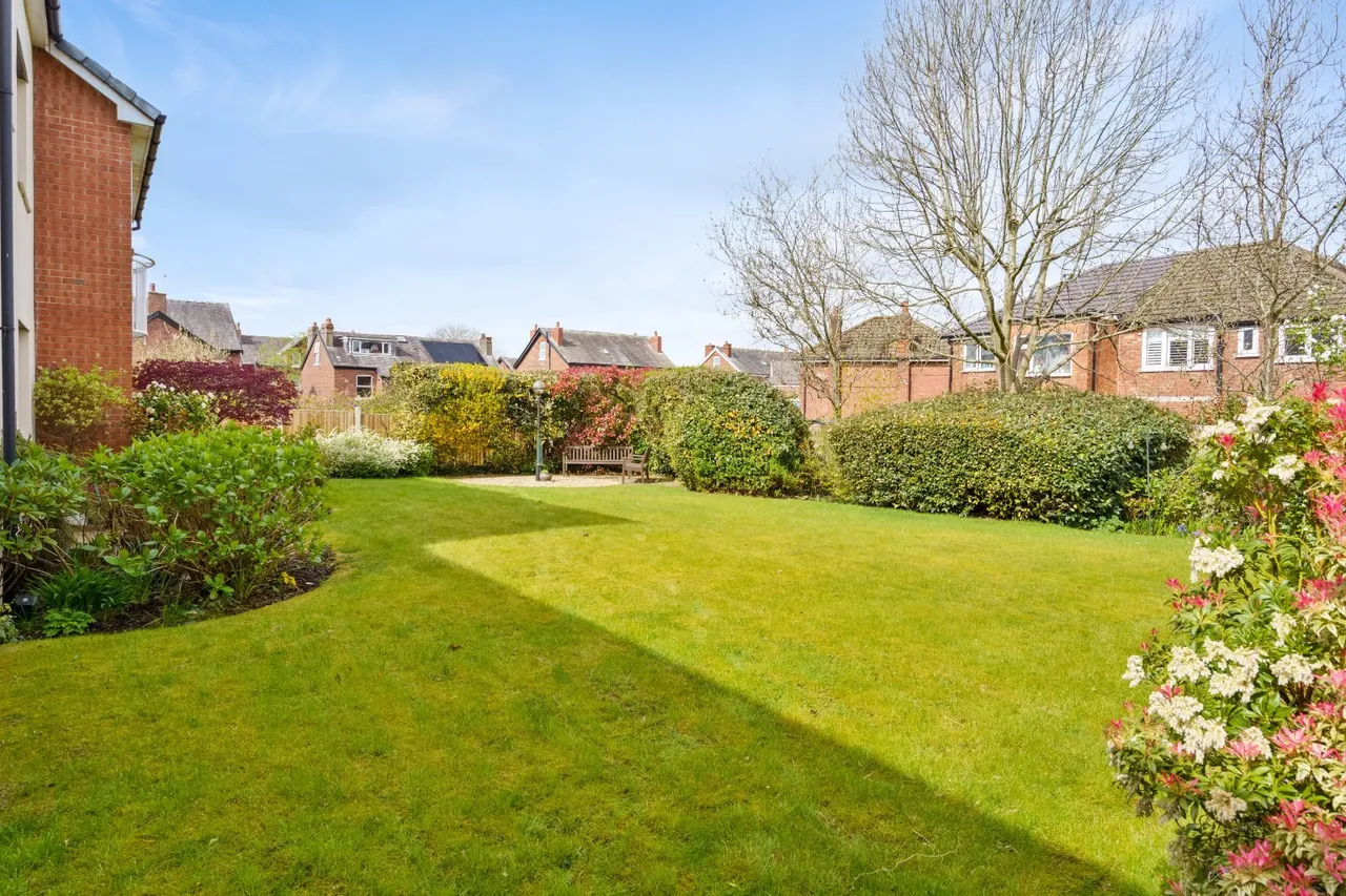 Station Road, Marple, SK6, photo 2