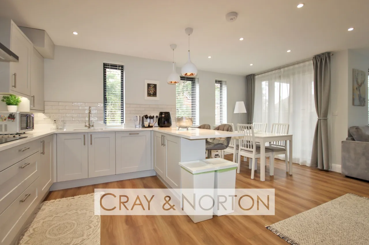 Ward Close, South Croydon, CR2 7FL, photo 2