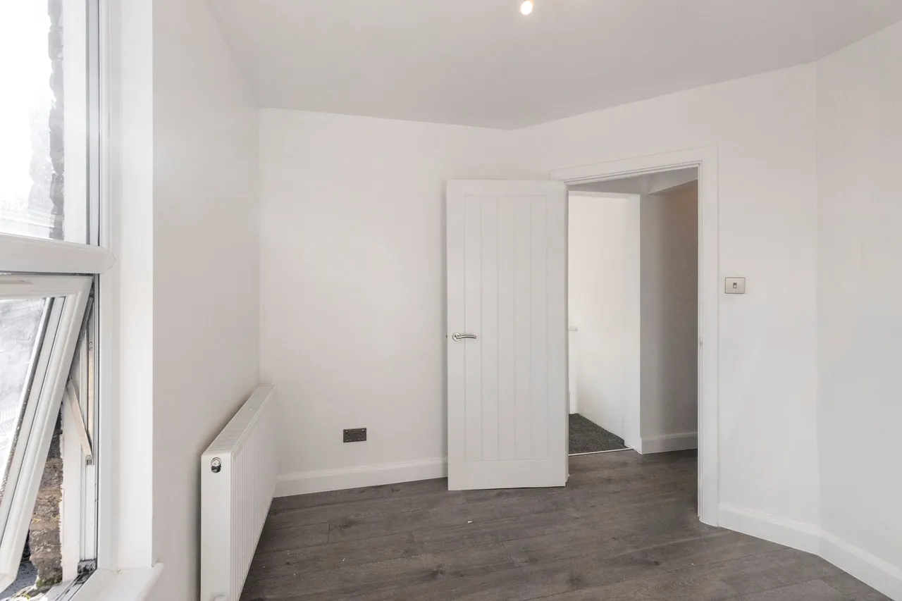 Catford Hill, London, SE6, photo 6