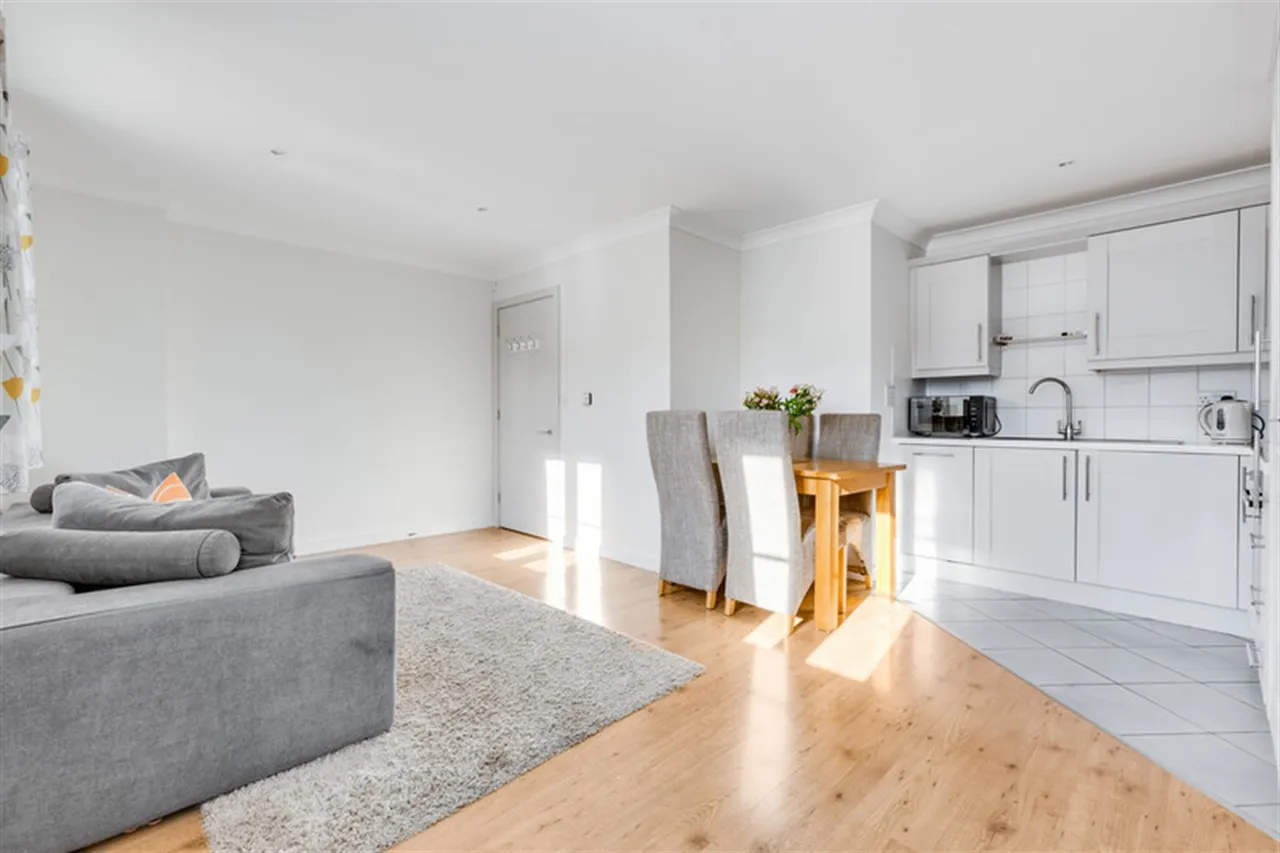 Cobham, KT11 1BD, photo 8