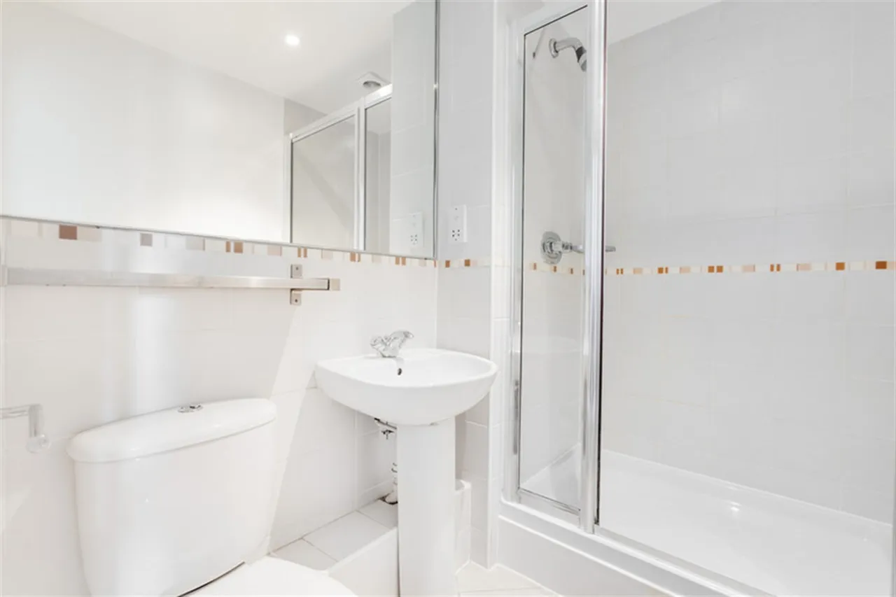 Cobham, KT11 1BD, photo 6