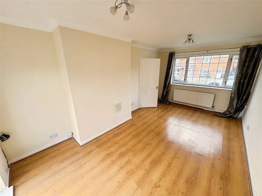 Kemberton Road, Wolverhampton, West Midlands, WV3, photo 3