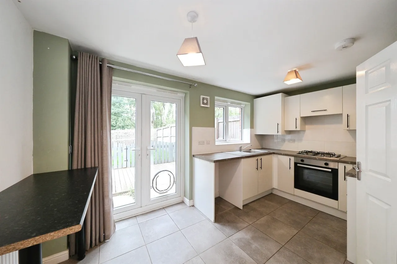 Rosewood Avenue, Bolsover, S44, photo 2