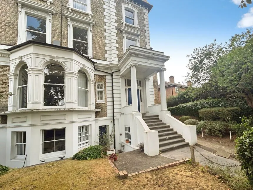 Claremont Road, Surbiton, KT6, photo 9