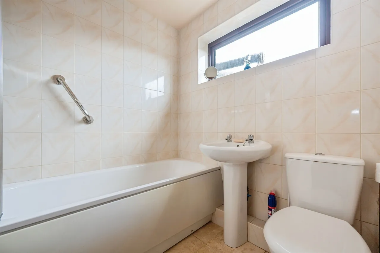 Bradbury Close, Borrowash, DE72, photo 11