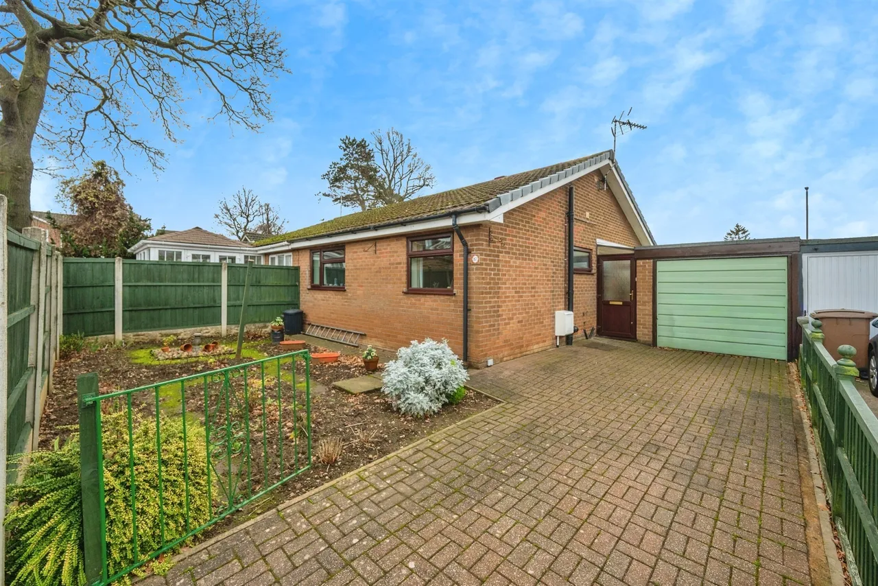 2 bed house for sale, Bradbury Close, Borrowash, DE72