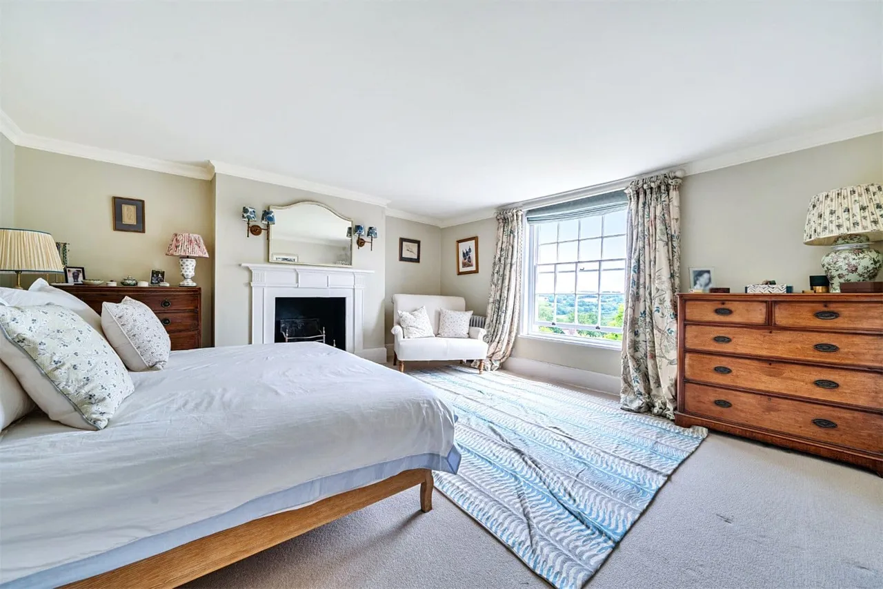 High Street, Burwash, TN19, photo 17