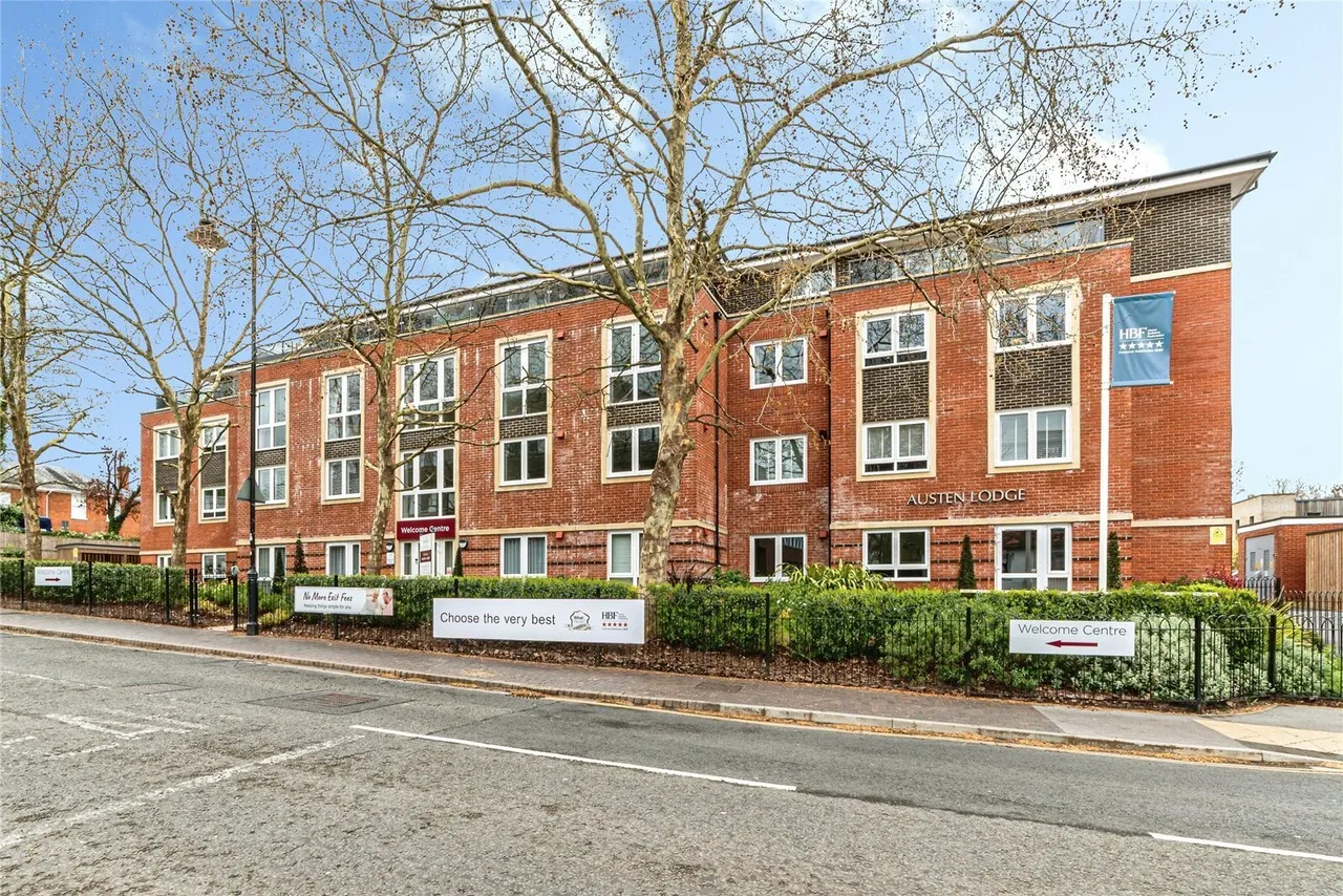 1 bed flat for sale, London Road, Basingstoke, RG21