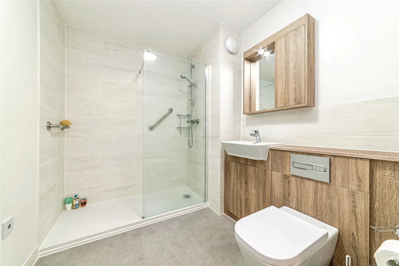 London Road, Basingstoke, RG21, photo 4
