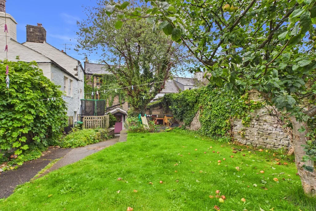 Main Street, Kirkby Lonsdale, LA6, photo 26