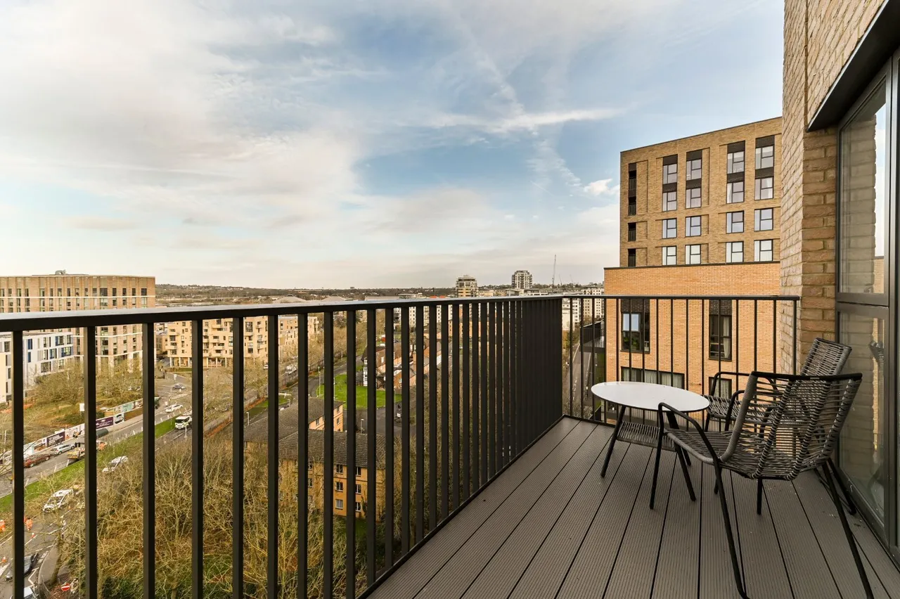 Sanday Drive, London, NW9, photo 19