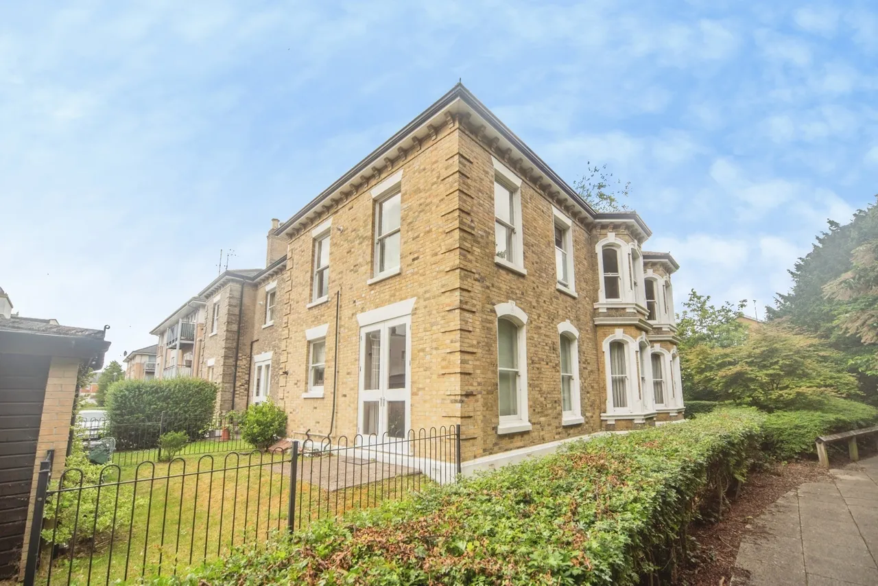 Archers Road, Banister Park, SO15, photo 17