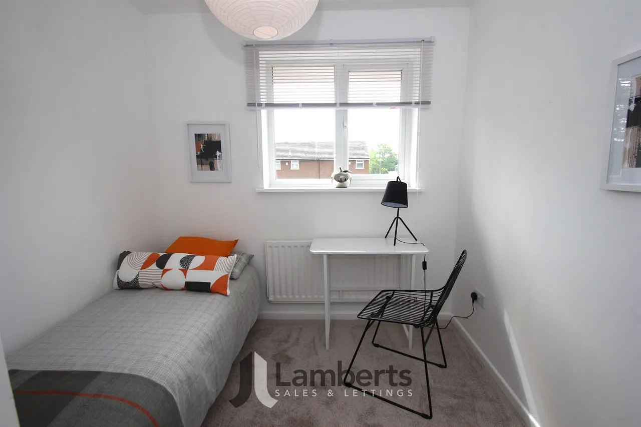 13 Croome Close, Redditch, photo 12