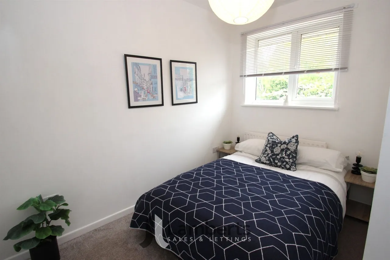 13 Croome Close, Redditch, photo 23