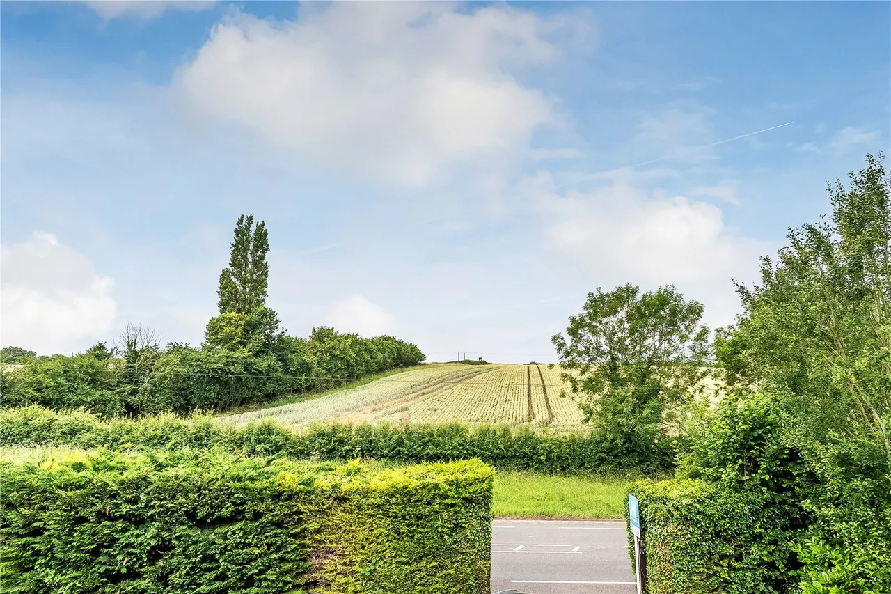 Old London Road, Badgers Mount, Sevenoaks, Kent, TN14 7AE, photo 19