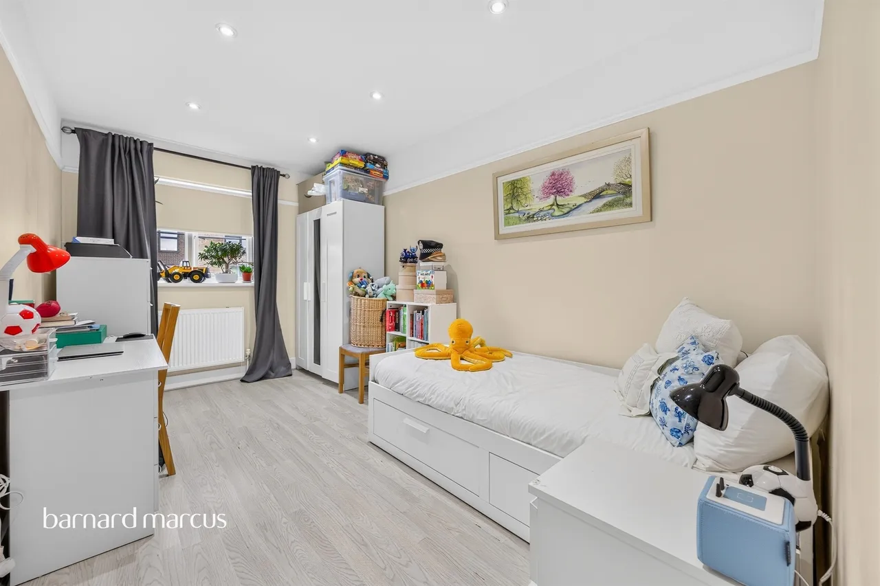 Bensham Grove, Thornton Heath, CR7, photo 8