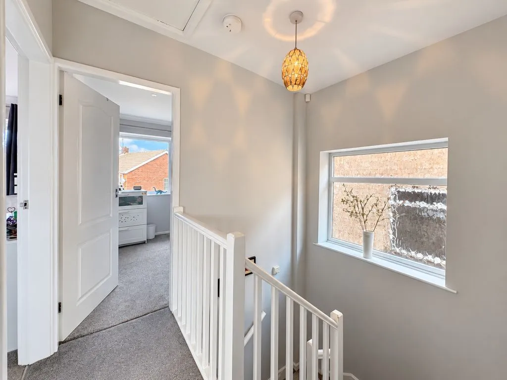 Rochester Avenue, Burntwood, WS7, photo 14