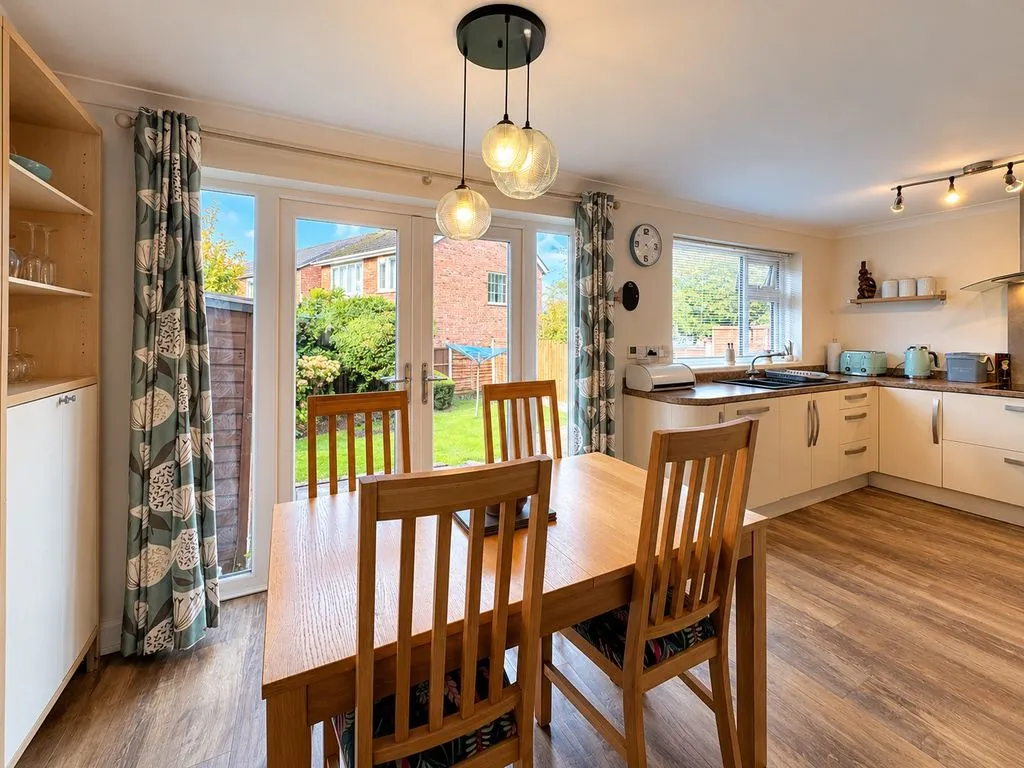 Rochester Avenue, Burntwood, WS7, photo 7