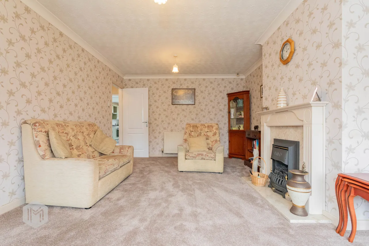 Rutland Street, Leigh, WN7 2NS, photo 2