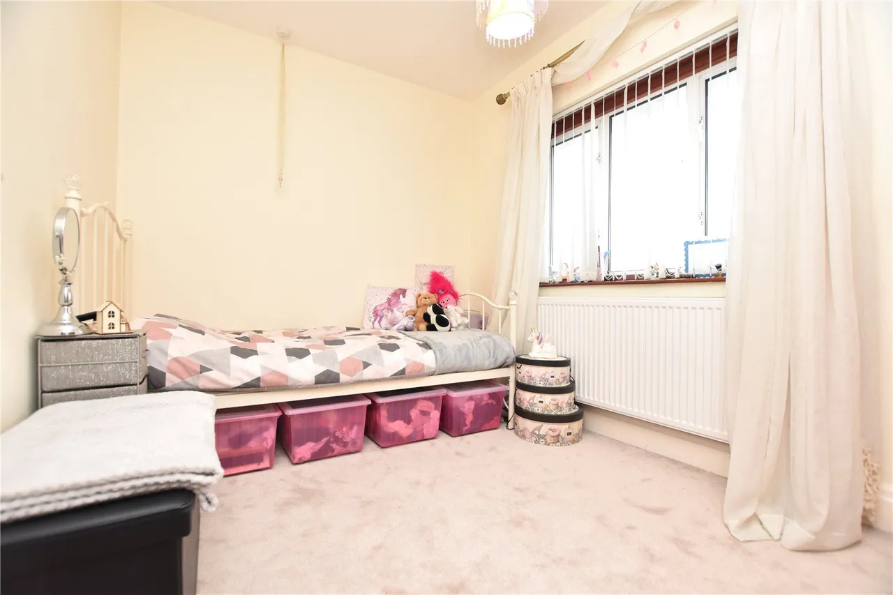 College Road, Gildersome, LS27, photo 17